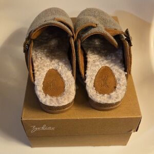 Zodiac Men'd Brown and Gray Slip-On Clog with Shearling Lining